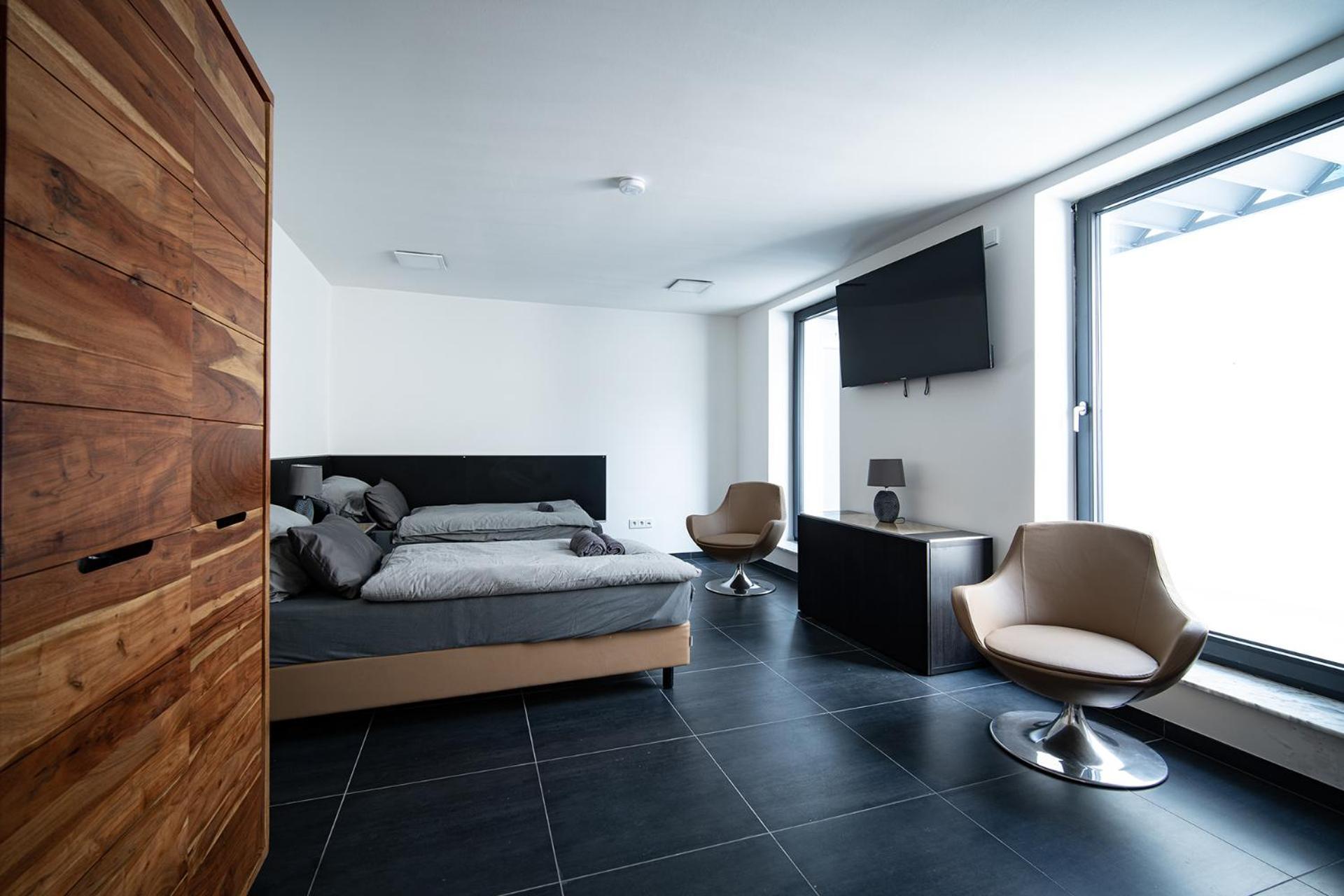 Blauer Stein Apartments Wh6 Пулхайм Екстериор снимка