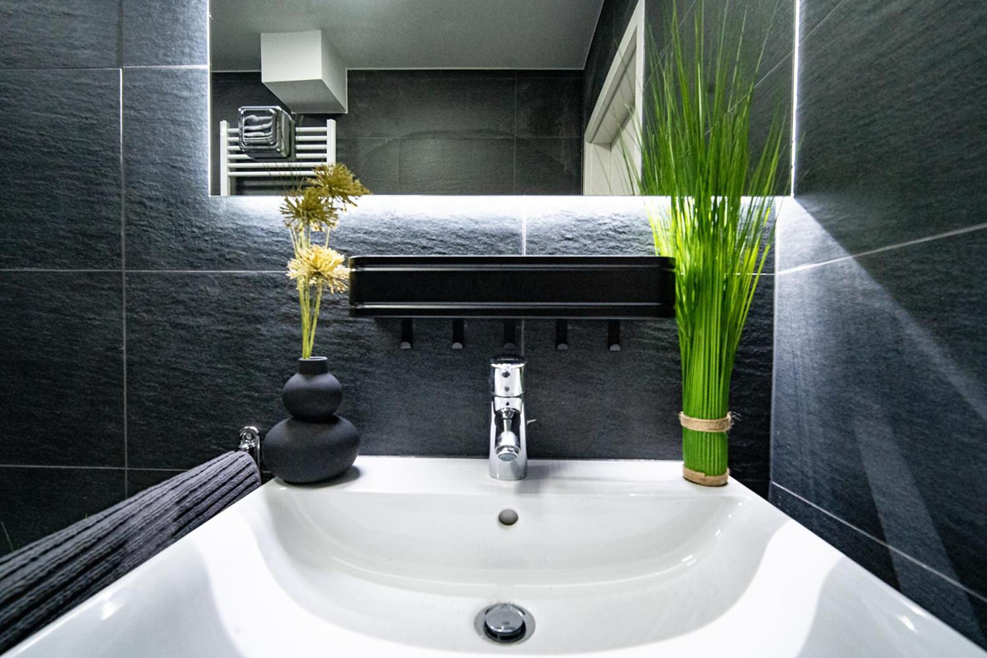 Blauer Stein Apartments Wh6 Пулхайм Екстериор снимка